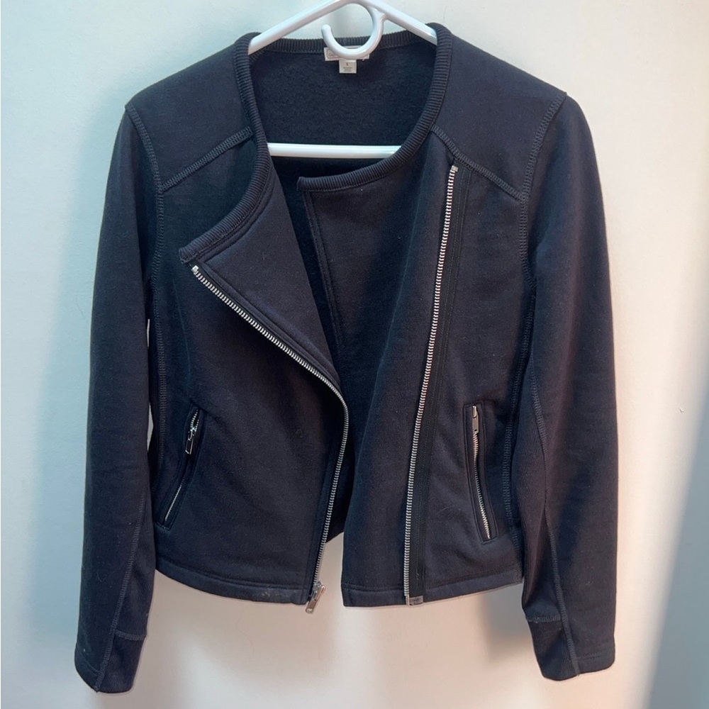 Gap black zip up jacket size S